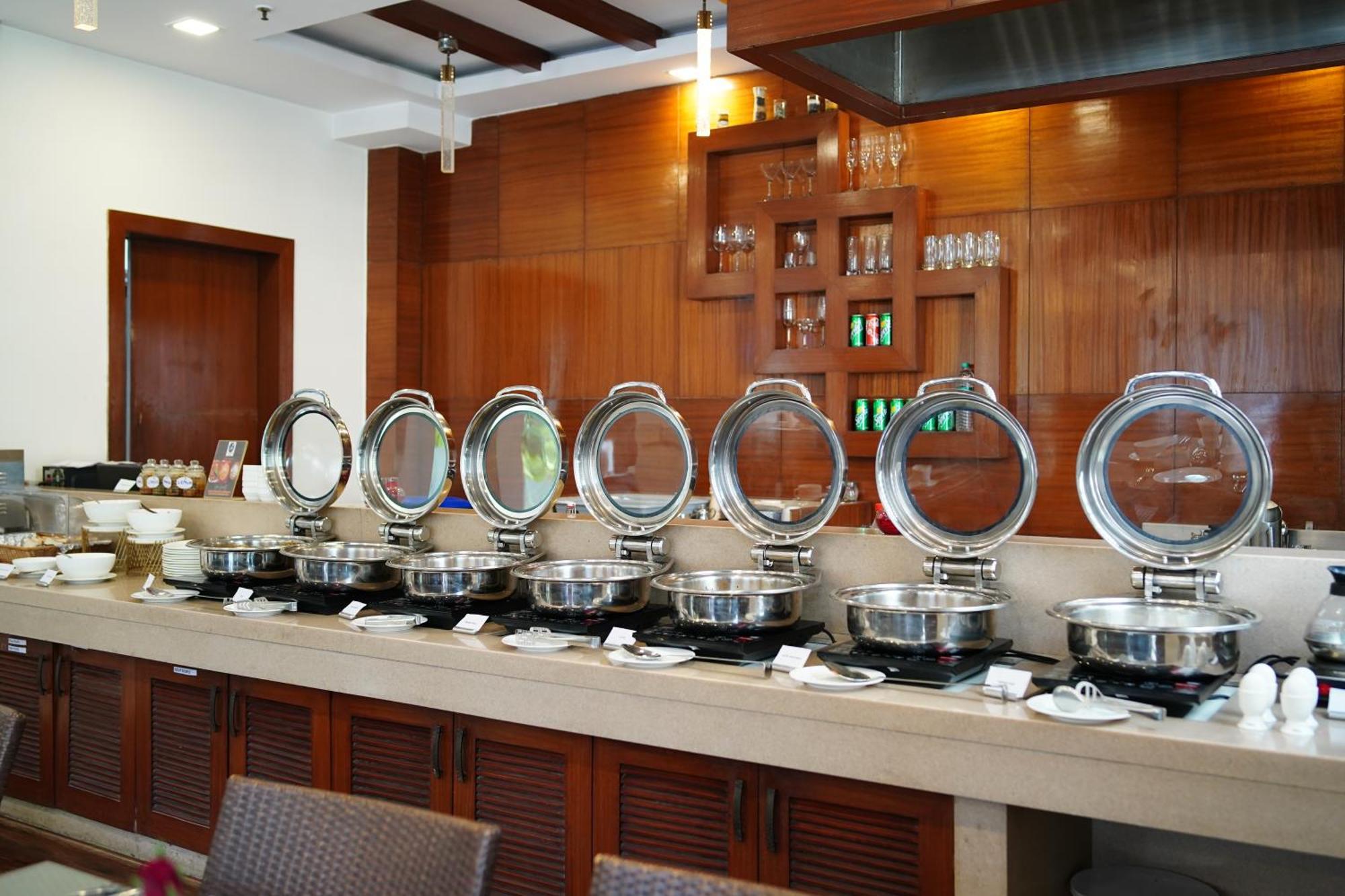 Zip By Spree Hotels Delhi Greater Kailash Neu-Delhi Exterior foto